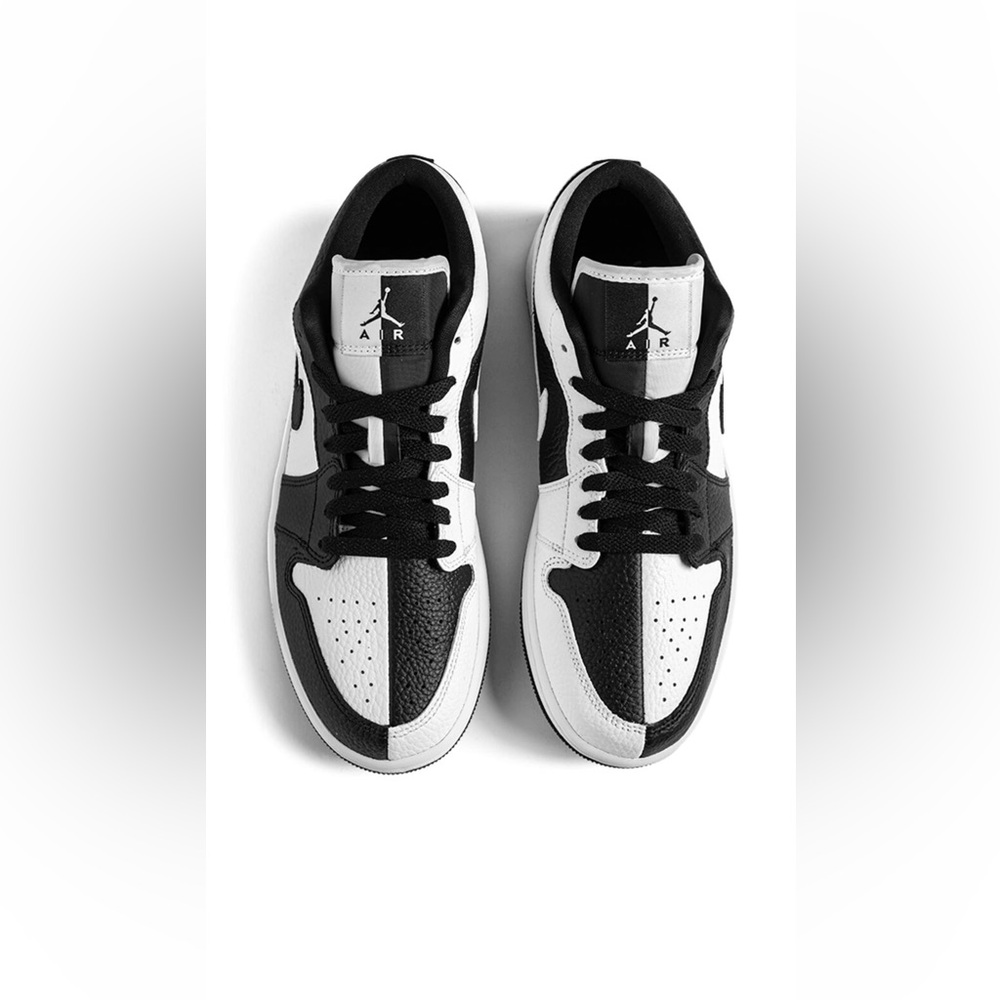 Jordan
Air Jordan sneakers